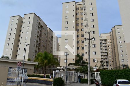 Fachada do Condomínio de apartamento para alugar com 2 quartos, 54m² em Tingui, Curitiba