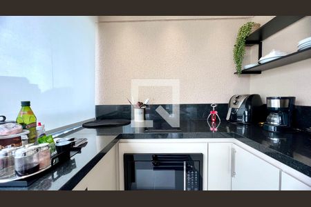 Cozinha de apartamento à venda com 1 quarto, 44m² em Pinheiros, São Paulo