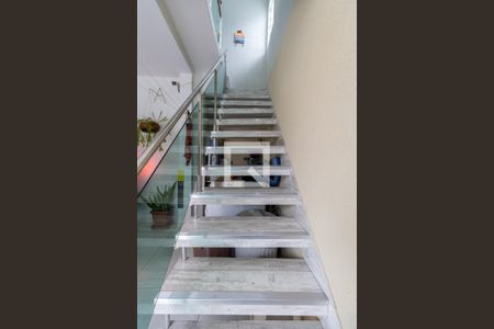 Escada  de casa à venda com 6 quartos, 450m² em Parque Boturussu, São Paulo