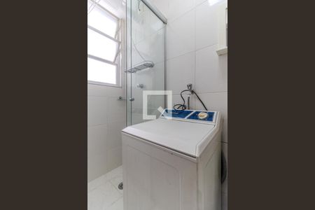 Banheiro de kitnet/studio para alugar com 1 quarto, 37m² em Vila Buarque, São Paulo