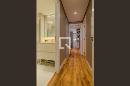 Corredor de apartamento à venda com 2 quartos, 238m² em Cristal, Porto Alegre