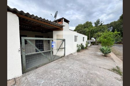 Fachada de casa para alugar com 2 quartos, 50m² em Feitoria Seller, São Leopoldo
