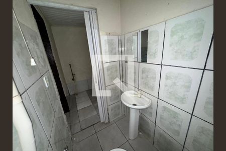 Banheiro de casa para alugar com 2 quartos, 50m² em Feitoria Seller, São Leopoldo