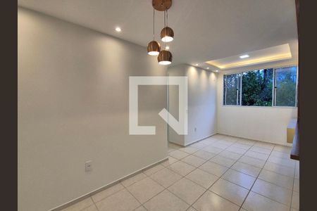 Sala de apartamento para alugar com 2 quartos, 48m² em Vargem Grande, Rio de Janeiro