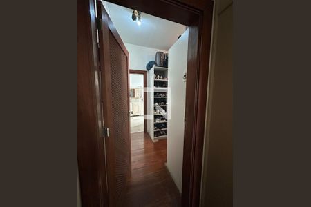 Closet de casa à venda com 5 quartos, 450m² em Laranjeiras, Rio de Janeiro