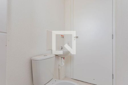 Banheiro de casa de condomínio à venda com 2 quartos, 44m² em Jardim São Savério, São Paulo