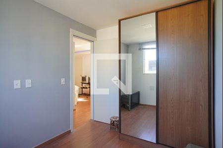 Quarto 2 de apartamento à venda com 2 quartos, 40m² em Rubem Berta, Porto Alegre