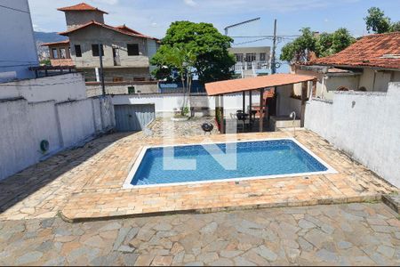 Área Externa de casa para alugar com 3 quartos, 360m² em Boa Vista, Belo Horizonte