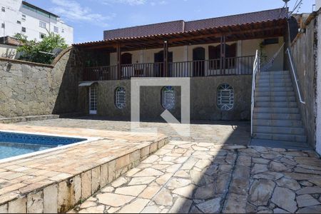 Área Externa de casa para alugar com 3 quartos, 360m² em Boa Vista, Belo Horizonte