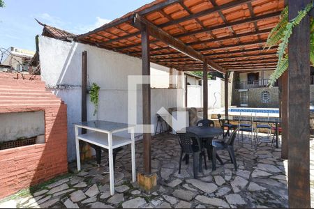 Área Externa de casa para alugar com 3 quartos, 360m² em Boa Vista, Belo Horizonte