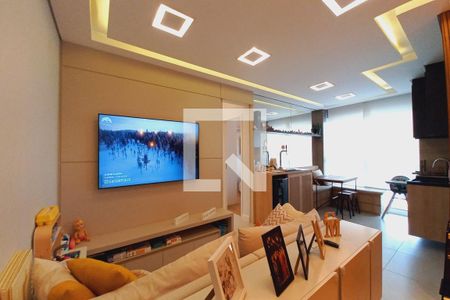 Sala de TV de apartamento à venda com 2 quartos, 75m² em Parque Industrial, Campinas