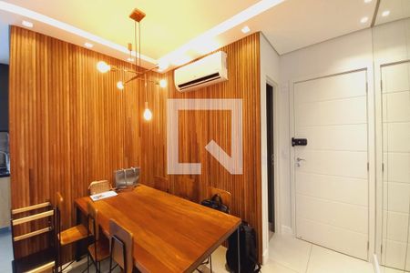 Sala de apartamento à venda com 2 quartos, 75m² em Parque Industrial, Campinas