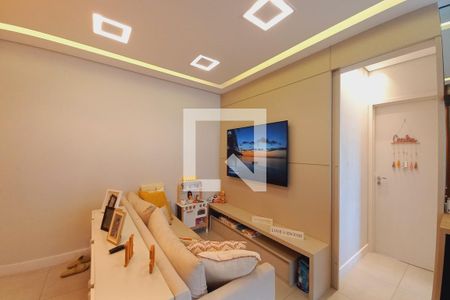 Sala de TV de apartamento à venda com 2 quartos, 75m² em Parque Industrial, Campinas