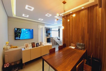 Sala de apartamento à venda com 2 quartos, 75m² em Parque Industrial, Campinas