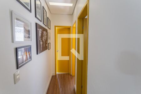 Corredor de apartamento para alugar com 2 quartos, 74m² em Sagrada Família, Belo Horizonte
