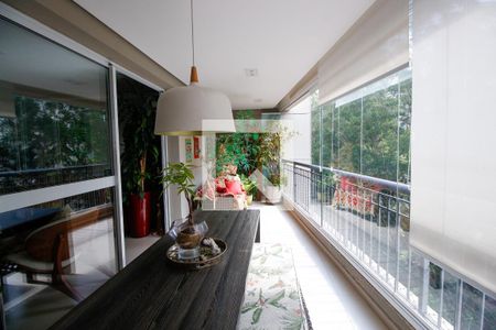 Varanda da Sala de apartamento à venda com 3 quartos, 170m² em Vila Andrade, São Paulo