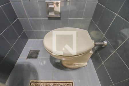 Lavabo de casa à venda com 3 quartos, 159m² em Sarandi, Porto Alegre