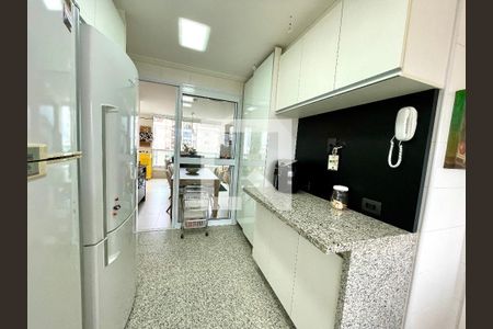 Cozinha de apartamento à venda com 3 quartos, 186m² em Vila Romana, São Paulo