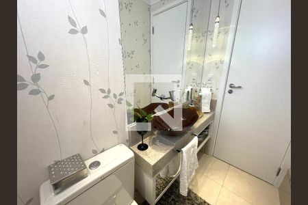 Lavabo de apartamento à venda com 3 quartos, 186m² em Vila Romana, São Paulo