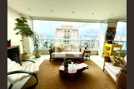 Sala de apartamento à venda com 3 quartos, 186m² em Vila Romana, São Paulo