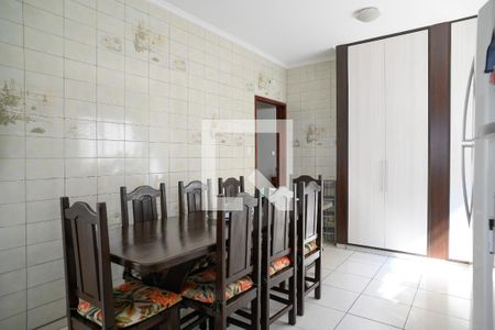 Cozinha de casa à venda com 5 quartos, 220m² em Vila Santo Estefano, São Paulo