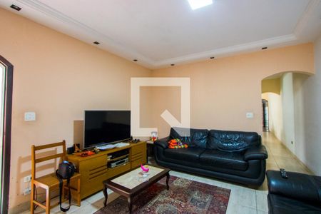 Sala de TV de casa à venda com 3 quartos, 198m² em Parque Marajoara, Santo André