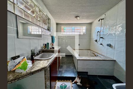 Casa à venda com 178m², 1 quarto e 1 vagaBanheiro Social