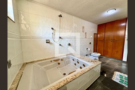 Casa à venda com 178m², 1 quarto e 1 vagaBanheiro Social
