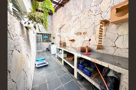 Casa à venda com 178m², 1 quarto e 1 vagaÁrea de Serviço