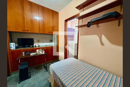 Casa à venda com 178m², 1 quarto e 1 vagaSuíte 