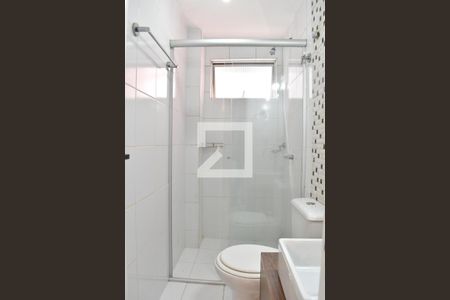 Banheiro de apartamento para alugar com 1 quarto, 45m² em Centro, Curitiba