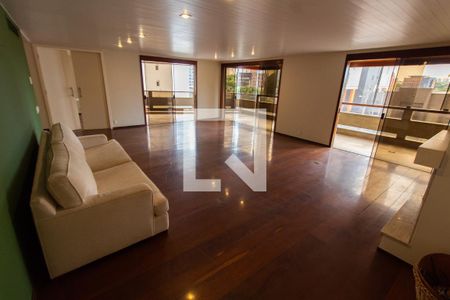 Sala de apartamento à venda com 6 quartos, 450m² em Cambuí, Campinas