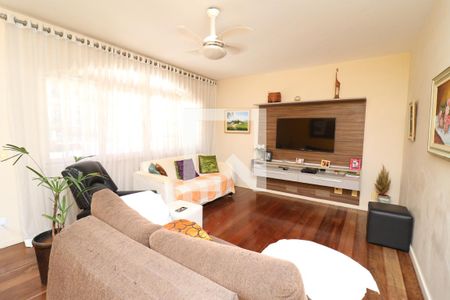 Sala de casa à venda com 4 quartos, 384m² em Jardim Guanabara, Rio de Janeiro