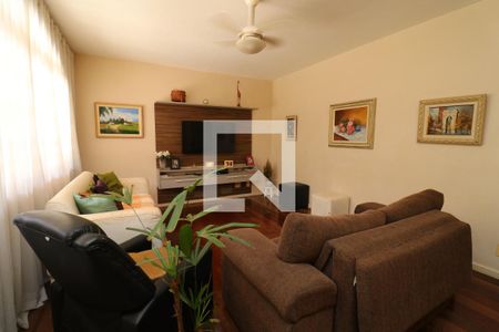 Sala de casa à venda com 4 quartos, 384m² em Jardim Guanabara, Rio de Janeiro