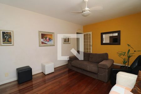 Sala de casa à venda com 4 quartos, 384m² em Jardim Guanabara, Rio de Janeiro