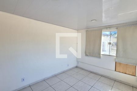 Quarto 4 de casa para alugar com 4 quartos, 110m² em Parque Uruguaiana, Duque de Caxias