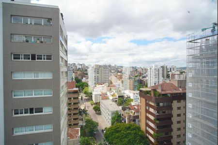 Varanda - Vista de apartamento à venda com 3 quartos, 208m² em Bela Vista, Porto Alegre