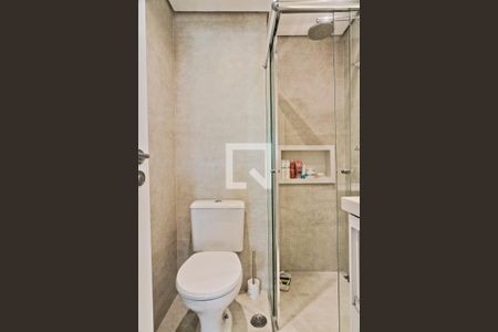 Banheiro de apartamento à venda com 2 quartos, 55m² em Vila Ester (zona Norte), São Paulo