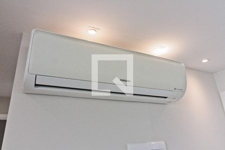 Sala de apartamento à venda com 2 quartos, 55m² em Vila Ester (zona Norte), São Paulo