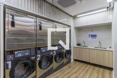 Área comum - Lavanderia de kitnet/studio para alugar com 1 quarto, 24m² em Brooklin, São Paulo