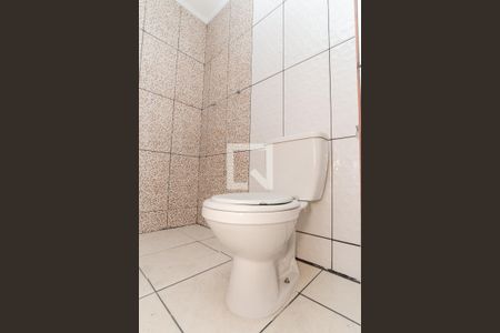 Banheiro de casa para alugar com 1 quarto, 45m² em Vila Constança, São Paulo