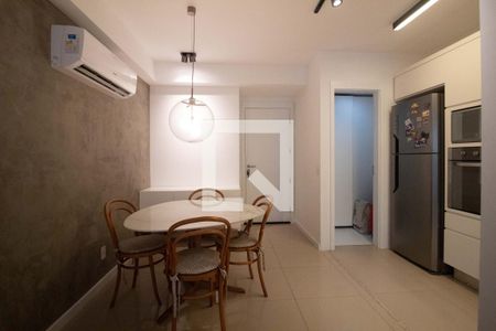 Sala de apartamento à venda com 2 quartos, 70m² em Botafogo, Rio de Janeiro