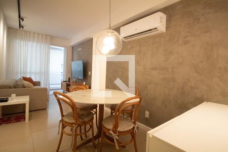 Sala de apartamento à venda com 2 quartos, 70m² em Botafogo, Rio de Janeiro