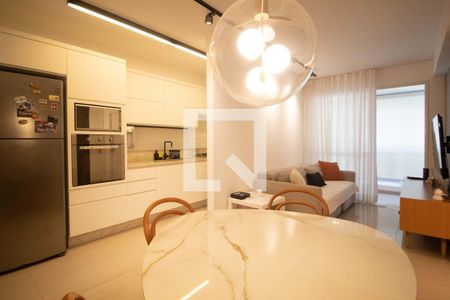 Sala de apartamento à venda com 2 quartos, 70m² em Botafogo, Rio de Janeiro