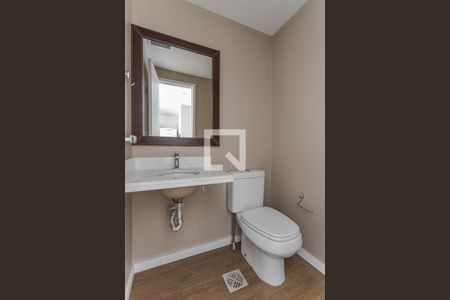 Banheiro de apartamento à venda com 1 quarto, 50m² em Jardim do Salso, Porto Alegre