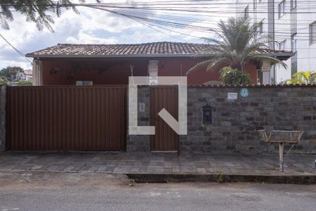 Fachada de casa à venda com 4 quartos, 367m² em Santa Amelia, Belo Horizonte