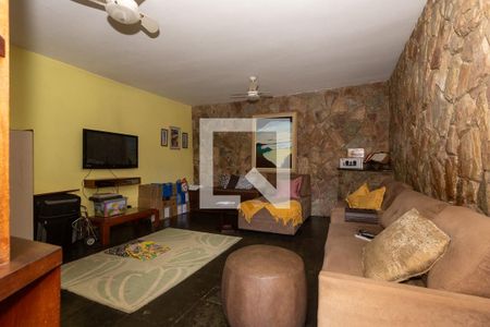 Sala de TV de casa à venda com 4 quartos, 367m² em Santa Amelia, Belo Horizonte