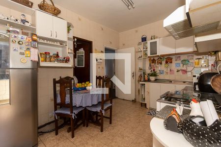 Cozinha de casa à venda com 4 quartos, 367m² em Santa Amelia, Belo Horizonte