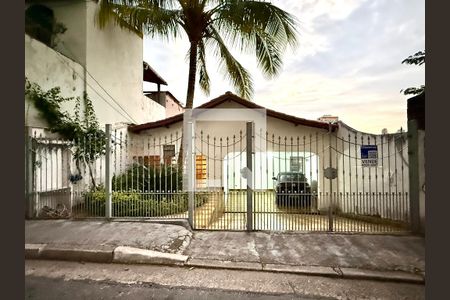 Fachada de casa à venda com 3 quartos, 164m² em Jardim Barbosa, Guarulhos