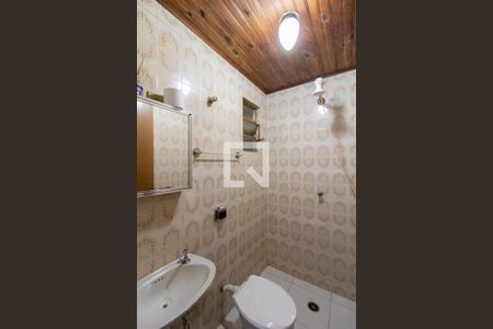 Banheiro de Serviço de casa à venda com 3 quartos, 164m² em Jardim Barbosa, Guarulhos